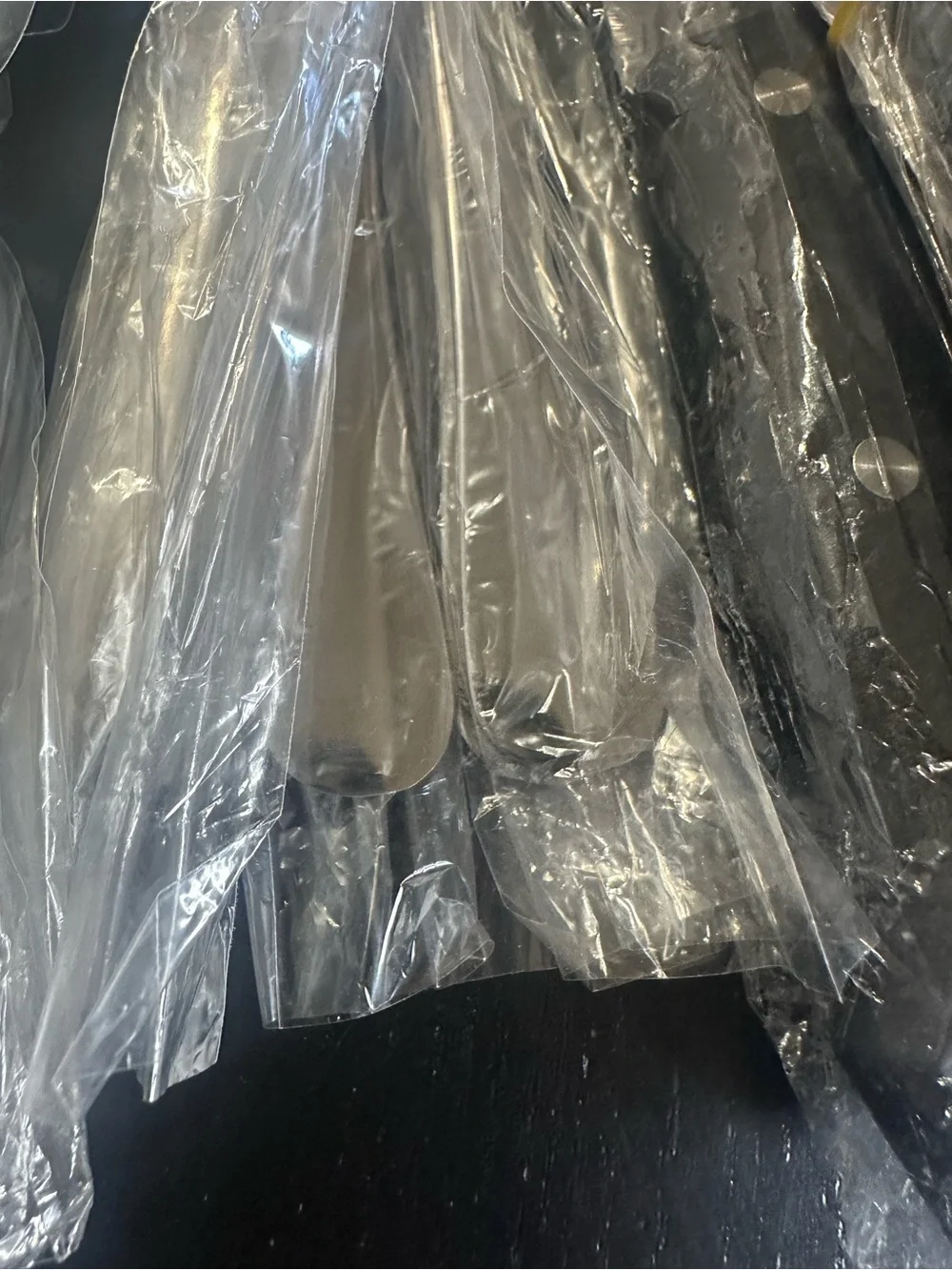Stainless Flatware Set in Silver with Steak Knives